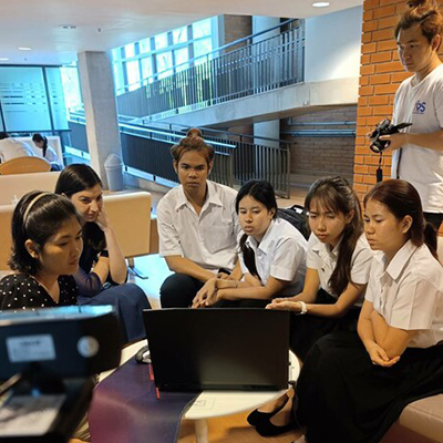 THAILAND: Scripture in Thai Sign Language