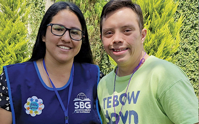 Moisés discovers that Jesus is his friend